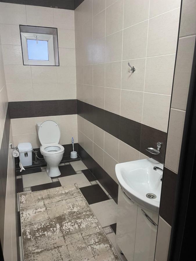 Роща 7 Hotel Bishkek Exterior photo